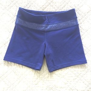 Lululemon wunder under yoga shorts *Reversible 4